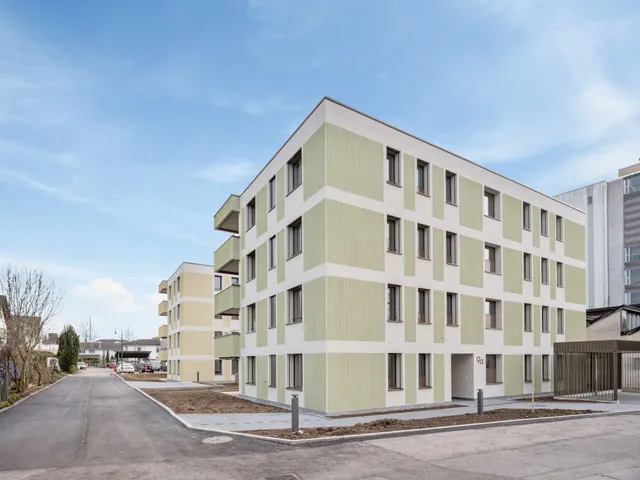 Rigistrasse 9a und 9b, Sursee — Aussenansicht über Eck